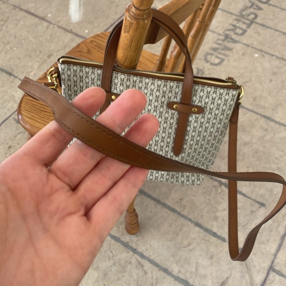 Fossil Purse. New with out tags - Picture 7 of 7